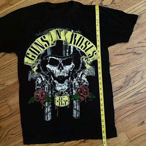 Guns N’ Roses Band Tee - Picture 4 of 4